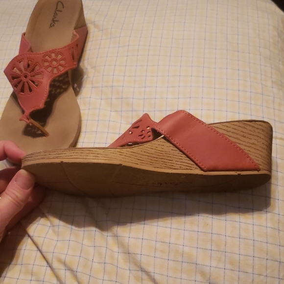 sandals - Picture 2 of 2